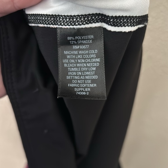 Women’s Plus Size Xersion Activewear Capri Pants, Size 2X - Picture 5 of 5